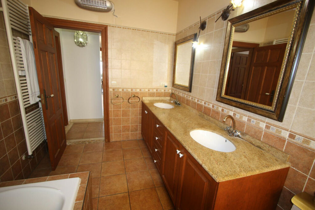 Detached Villa Altea Alicante - image 33