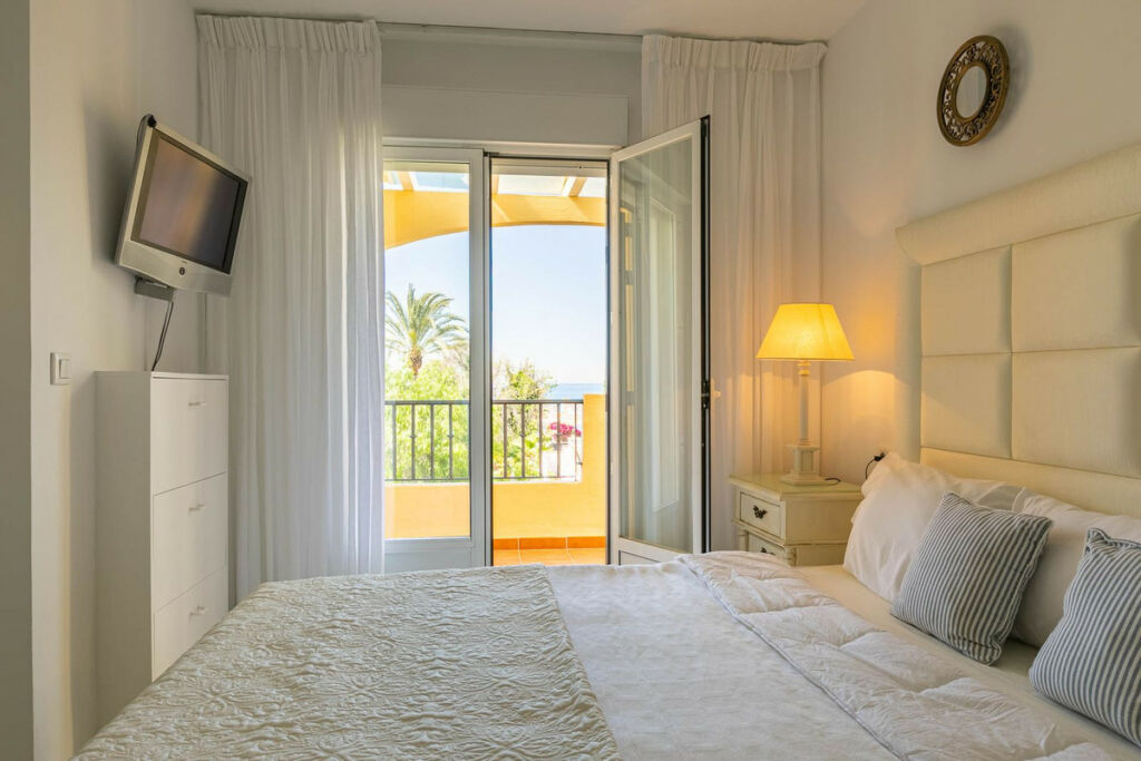 Semi-Detached House Costabella Málaga - image 34