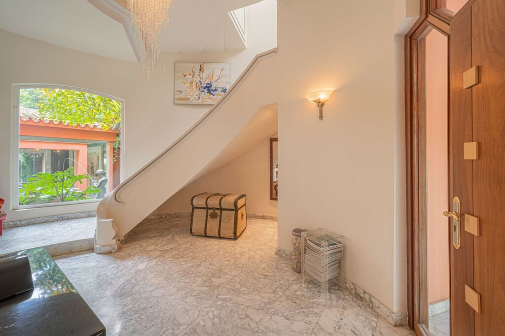 Detached Villa Nagüeles Málaga - image 34