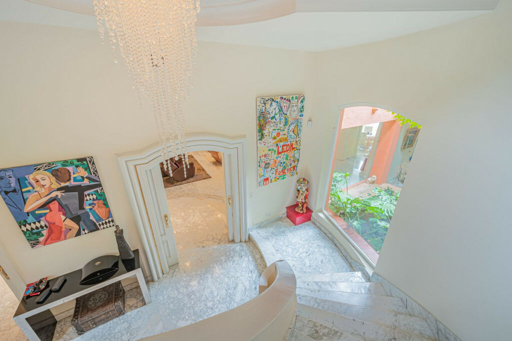 Detached Villa Nagüeles Málaga - image 35