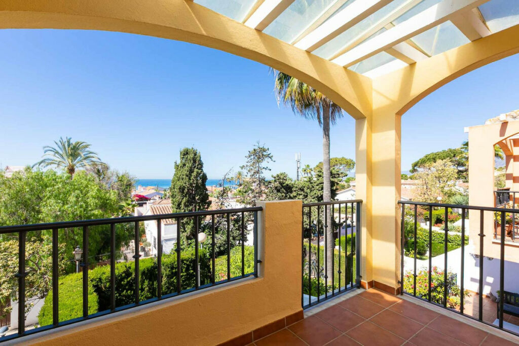 Semi-Detached House Costabella Málaga - image 35