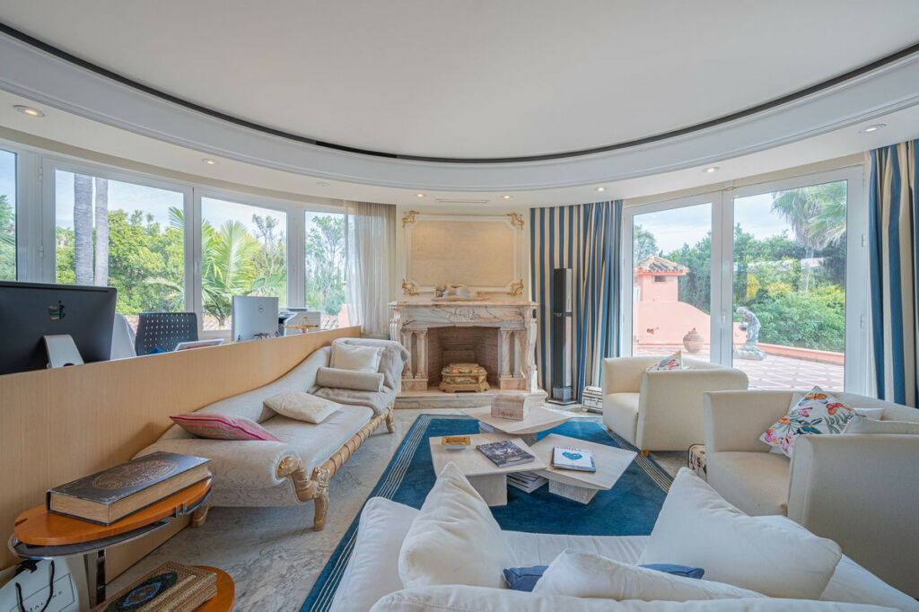 Detached Villa Nagüeles Málaga - image 36