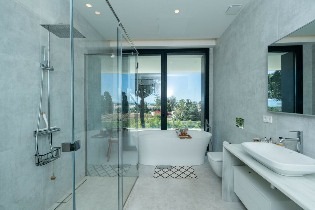 Detached Villa Marbesa Málaga - image 35