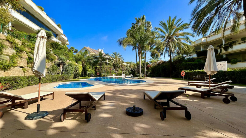 Ground Floor Apartment The Golden Mile Málaga