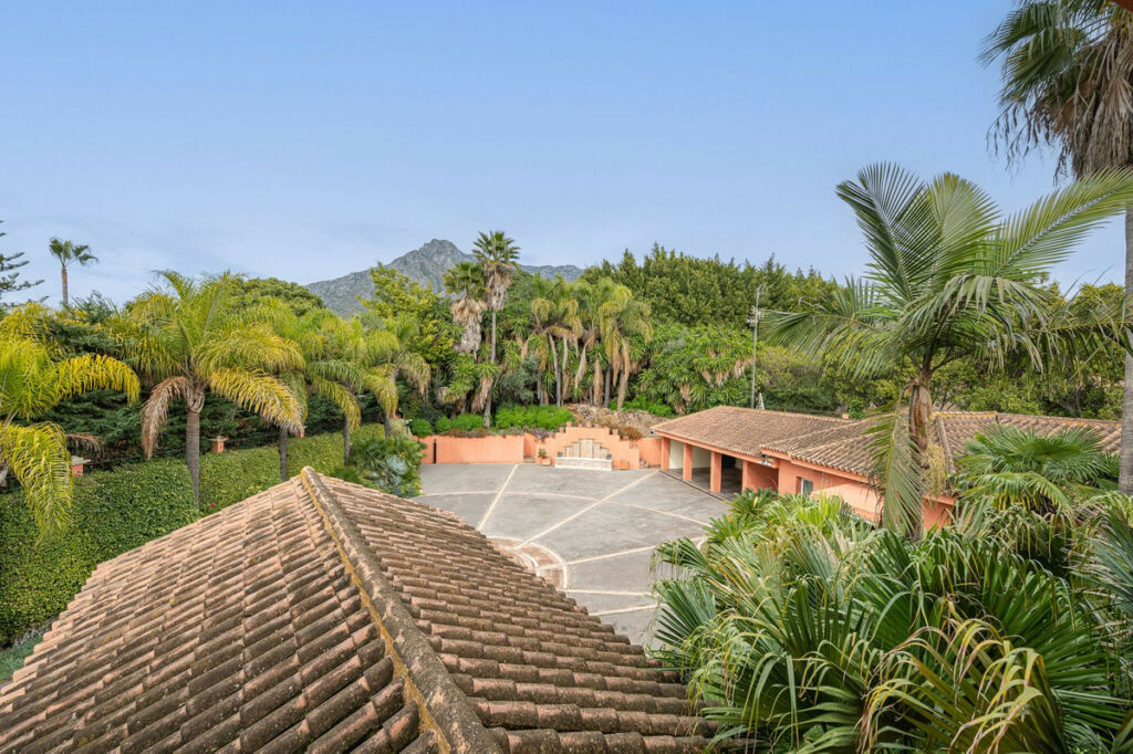 Detached Villa Nagüeles Málaga - image 38