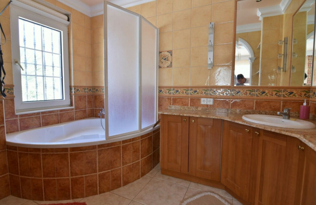 Detached Villa Calpe Alicante - image 38