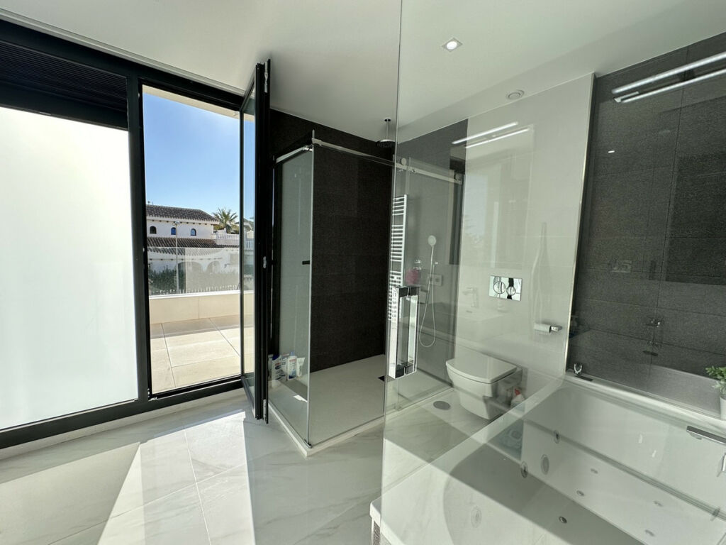 Detached Villa La Zenia Alicante - image 39