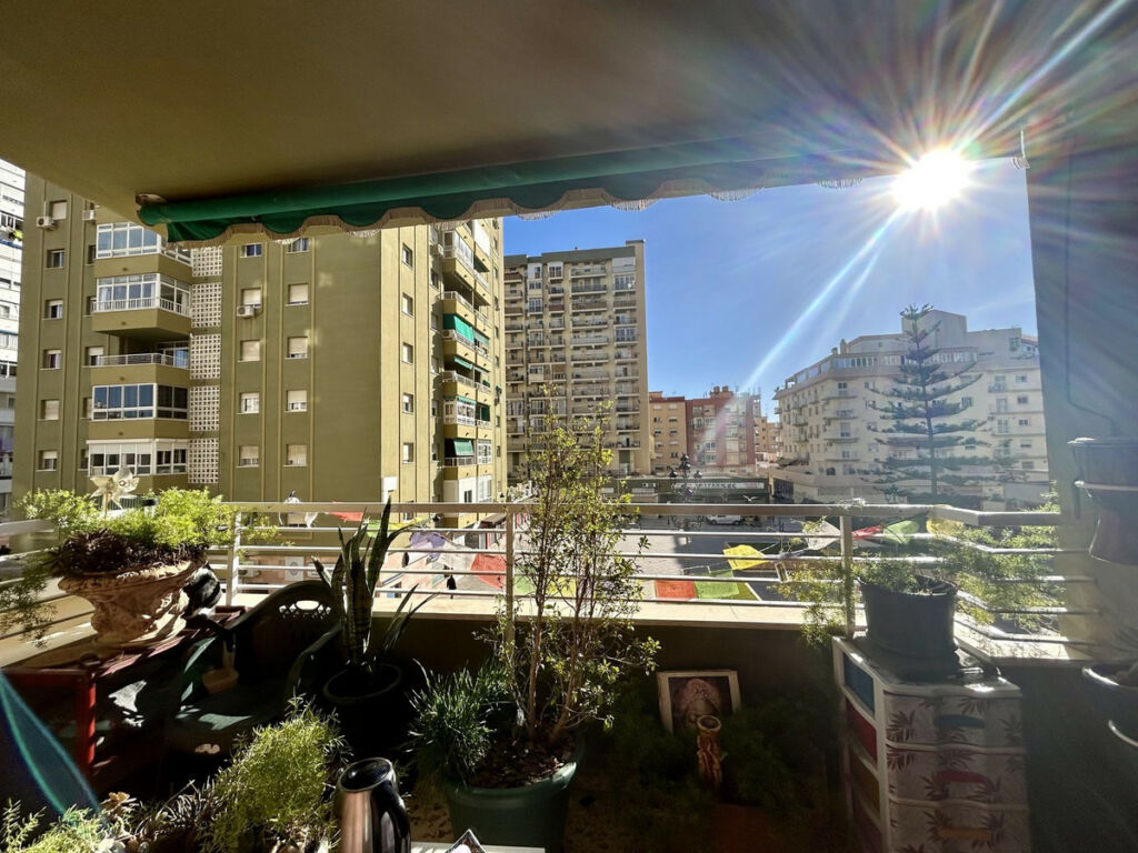 Middle Floor Apartment Torremolinos Centro Málaga - image 12
