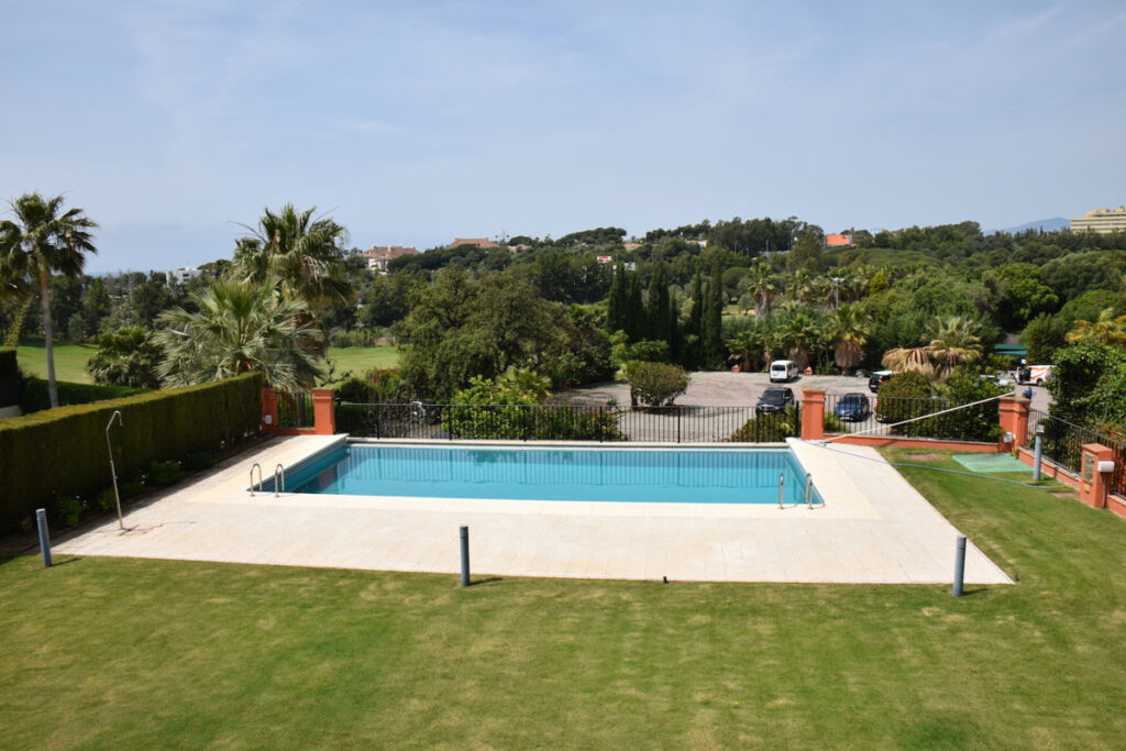 Detached Villa Santa Clara Málaga - image 2