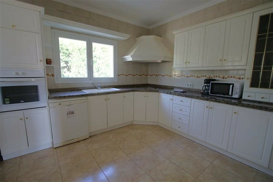 Detached Villa Calpe Alicante - image 4