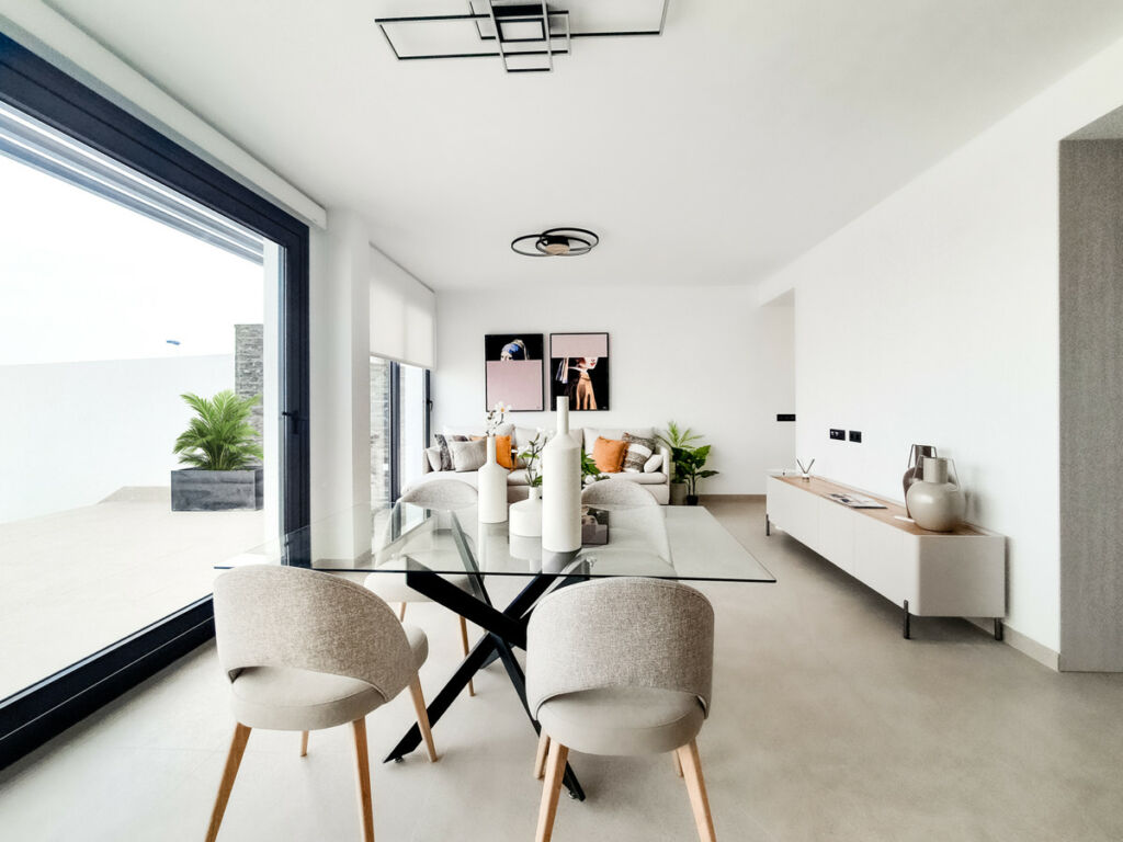 Top Floor Apartment Guardamar del Segura Alicante - image 4