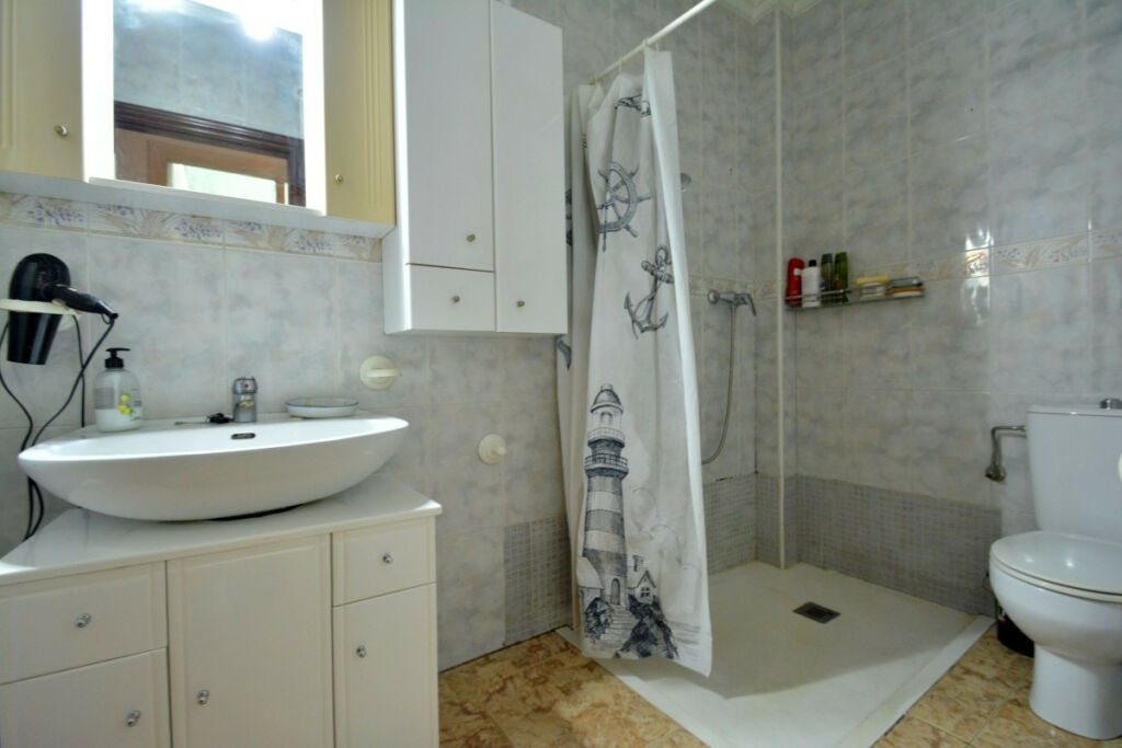 Townhouse Guardamar del Segura Alicante - image 5