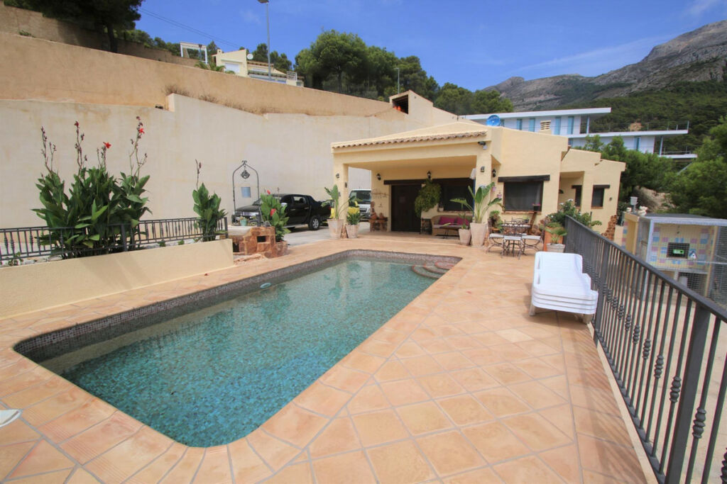 Detached Villa Altea Alicante - image 4