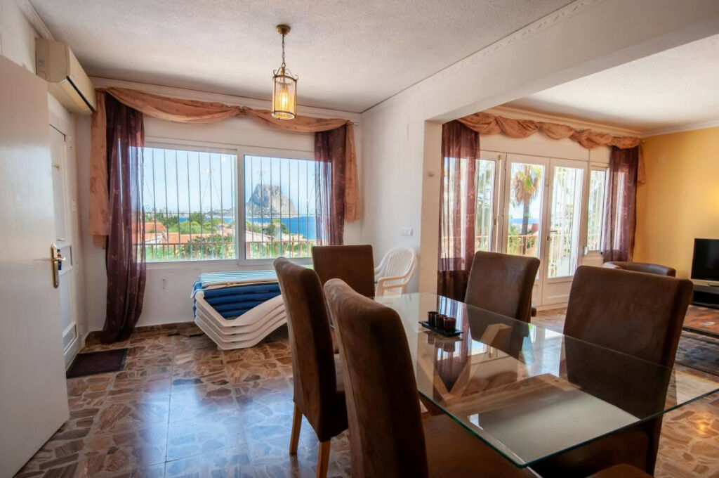 Middle Floor Apartment Calpe Alicante - image 4
