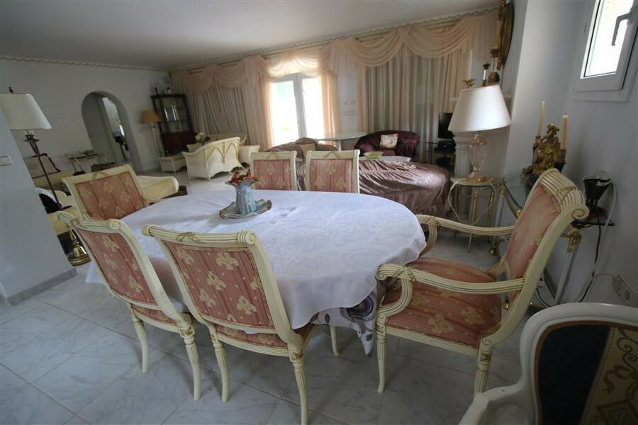 Detached Villa Calpe Alicante - image 4