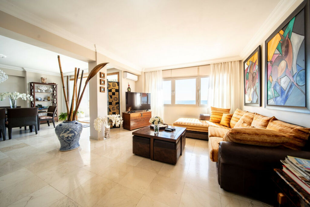 Penthouse Fuengirola Málaga - image 4