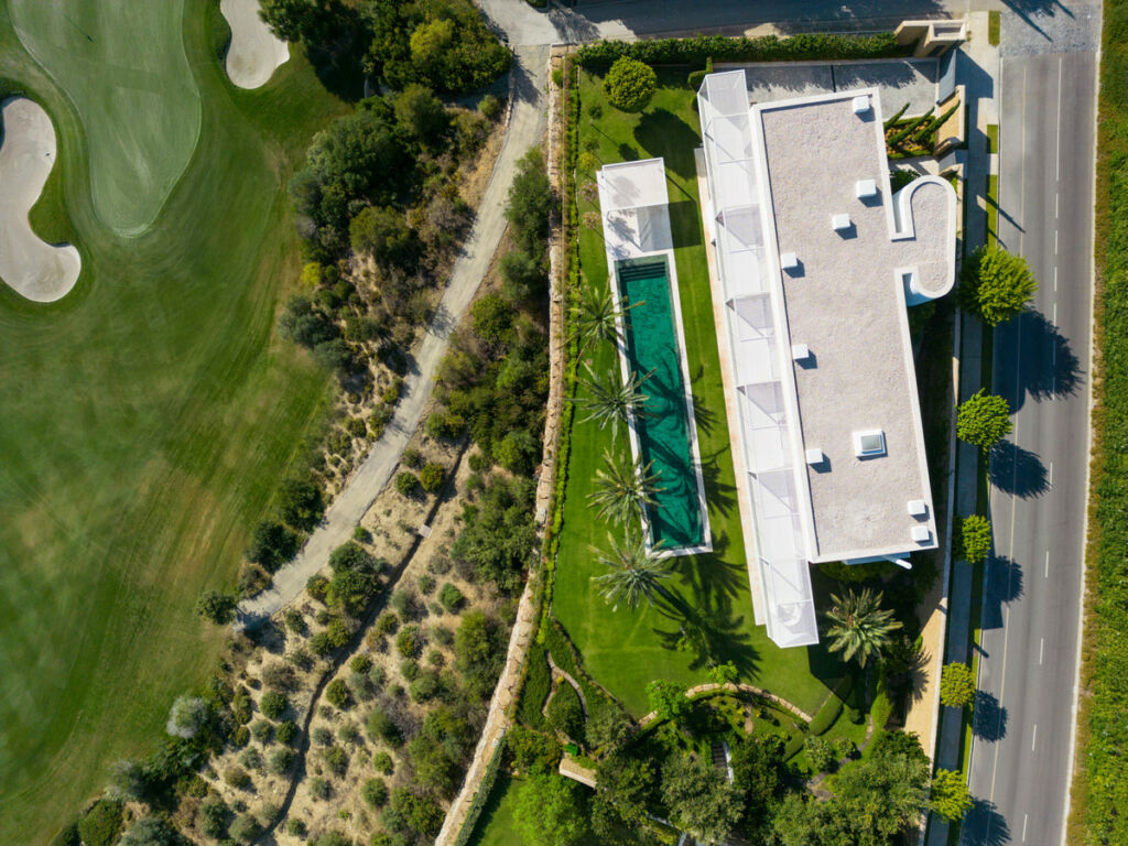 Detached Villa Casares Málaga - image 4
