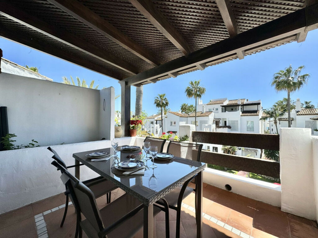 Middle Floor Apartment Costalita Málaga - image 4