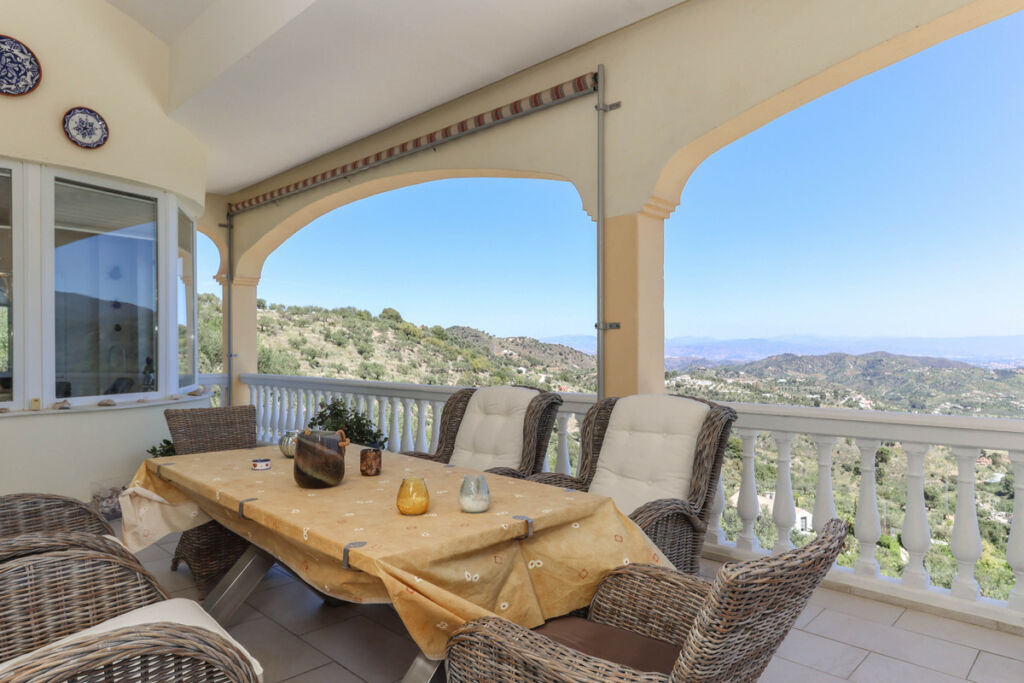Detached Villa Monda Málaga - image 41