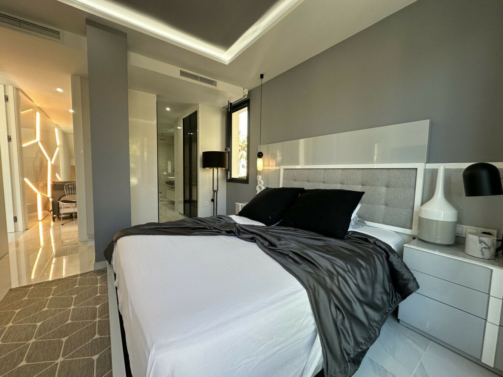 Detached Villa La Zenia Alicante - image 43
