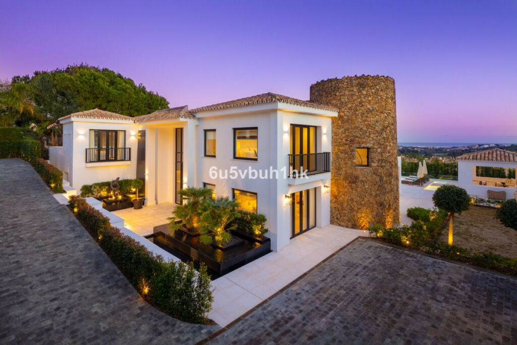 Detached Villa Nueva Andalucía Málaga - image 44