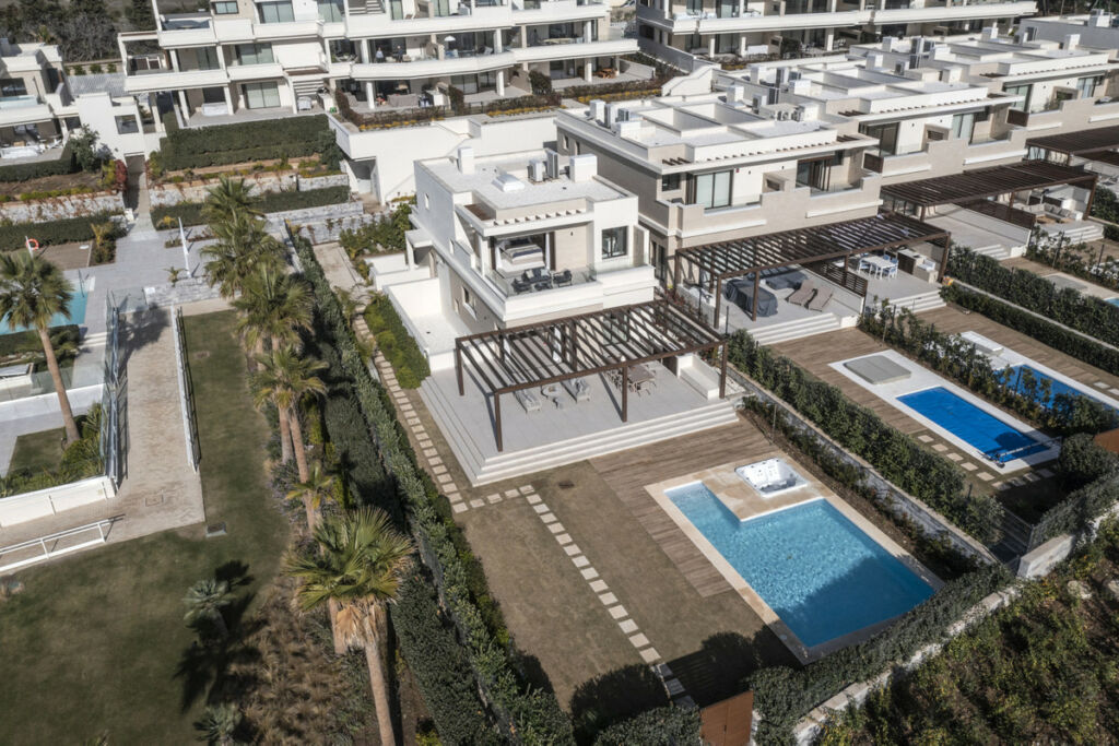 Detached Villa New Golden Mile Málaga - image 42