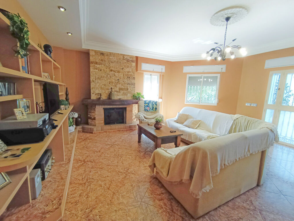 Detached Villa Monda Málaga - image 7