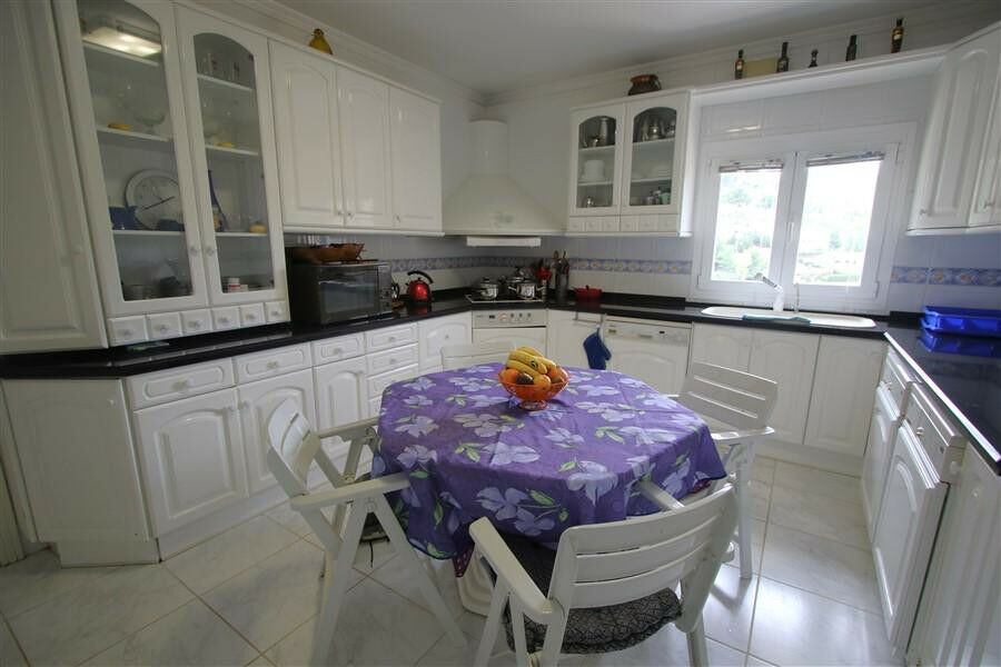 Detached Villa Calpe Alicante - image 5