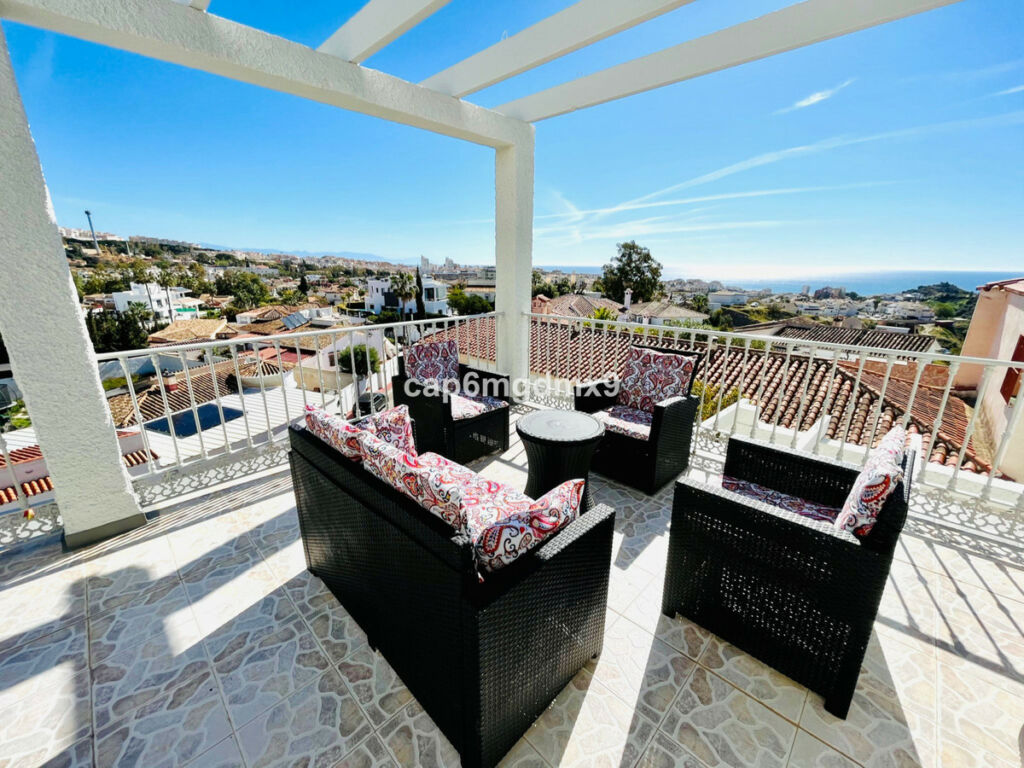 Detached Villa Benalmadena Málaga - image 5