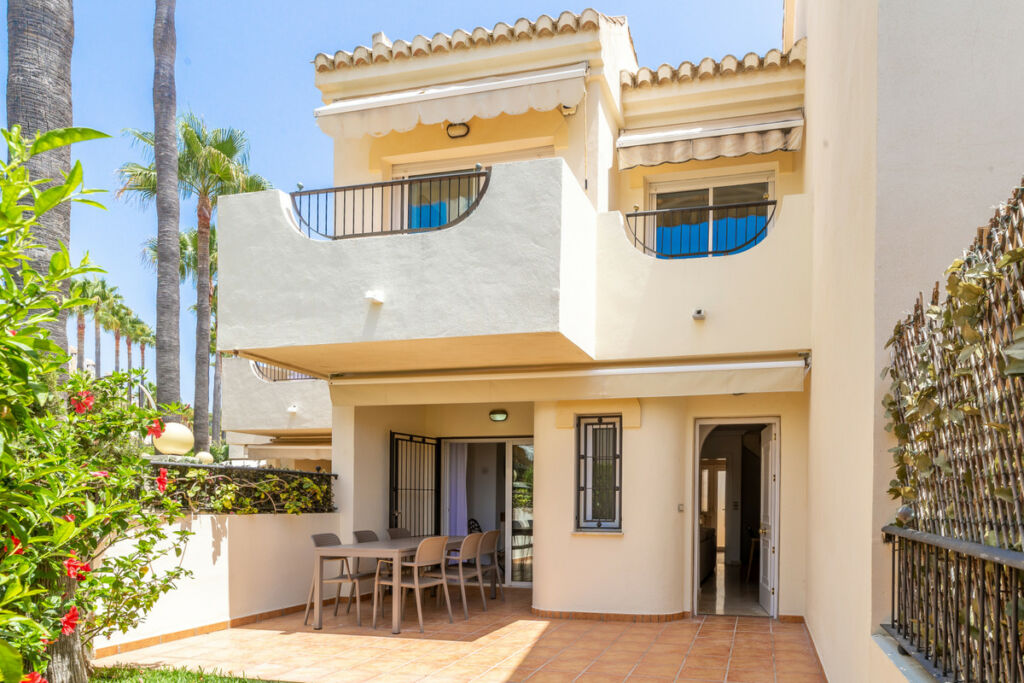 Townhouse El Rosario Málaga - image 5