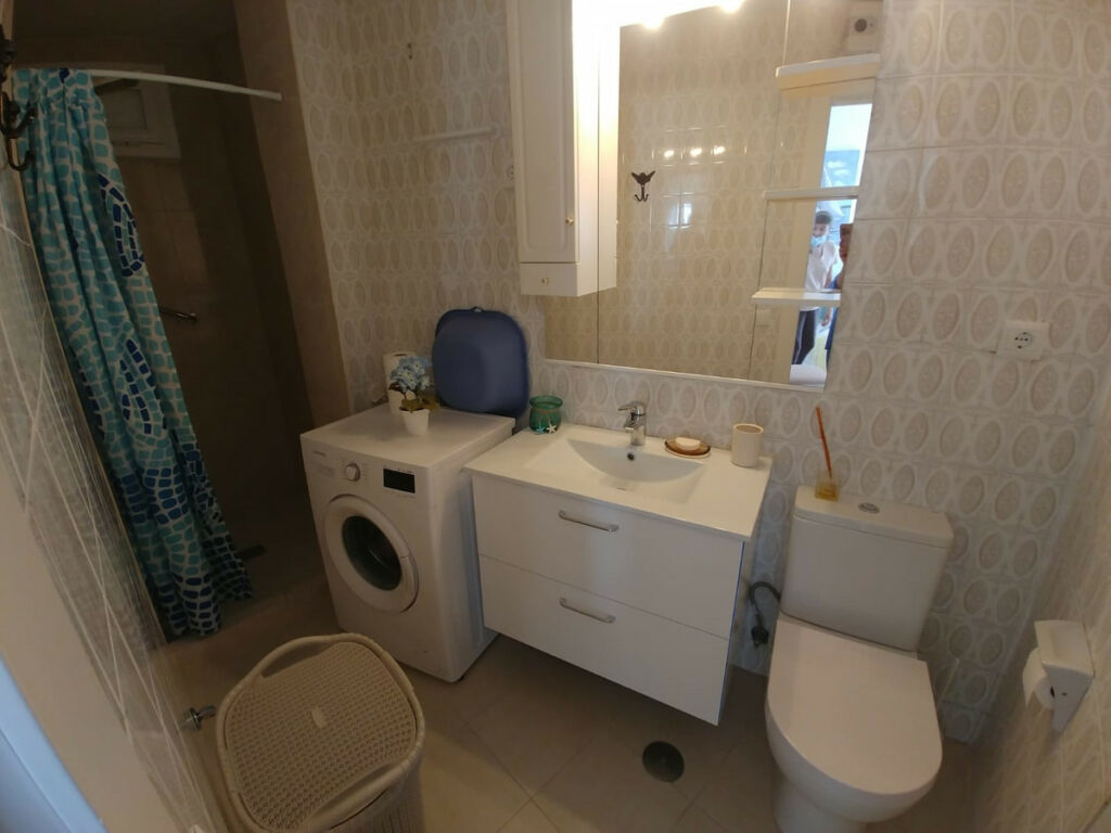 Middle Floor Apartment Fuengirola Málaga - image 5
