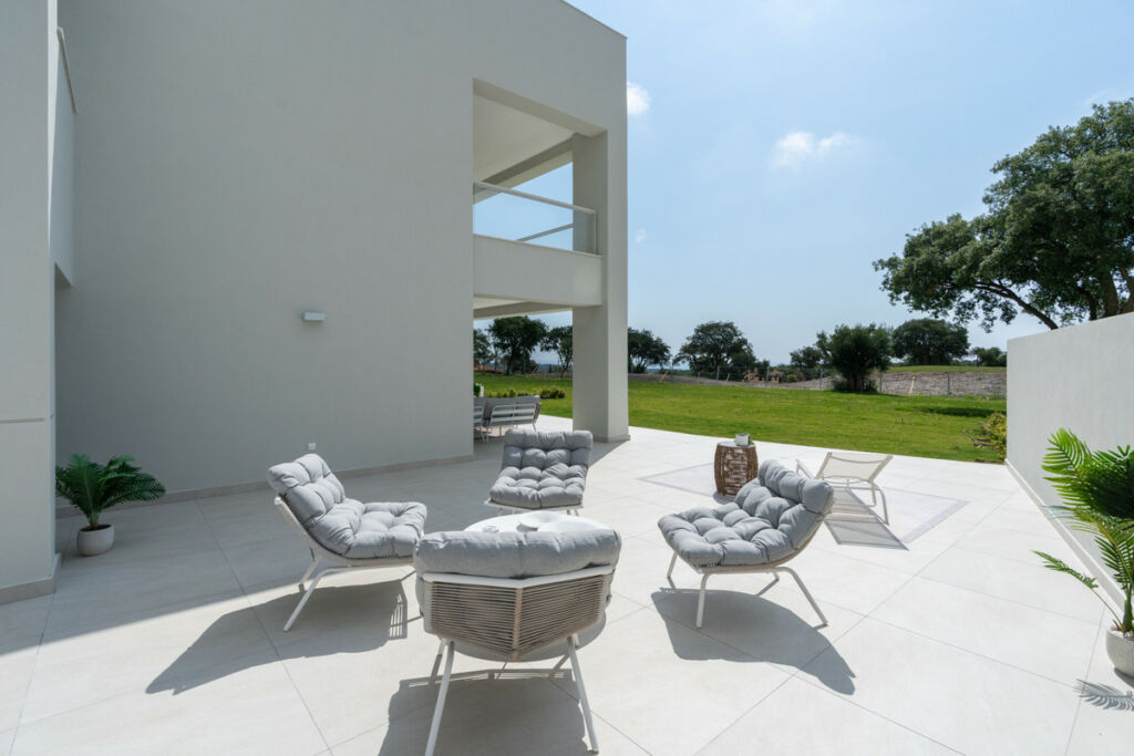 Middle Floor Apartment San Roque Cádiz - image 5