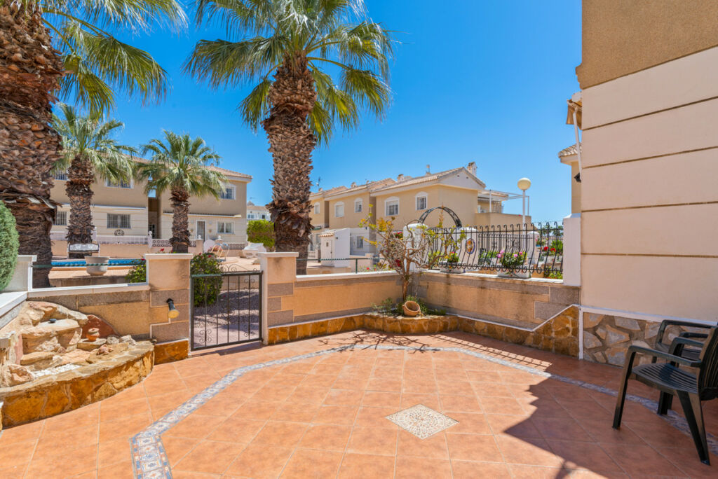 Townhouse Benijofar Alicante - image 5