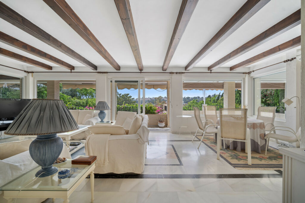 Detached Villa Guadalmina Alta Málaga - image 10