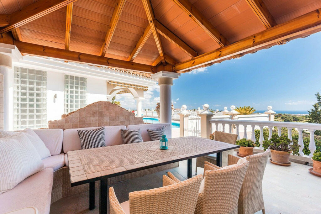 Detached Villa La Quinta Málaga - image 5