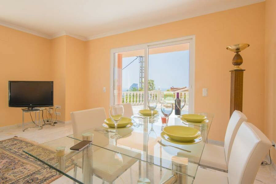 Detached Villa Calpe Alicante - image 5