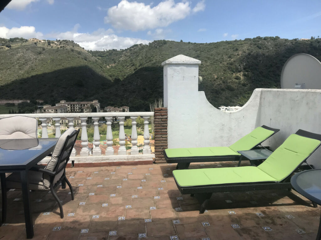 Townhouse Benahavís Málaga - image 5