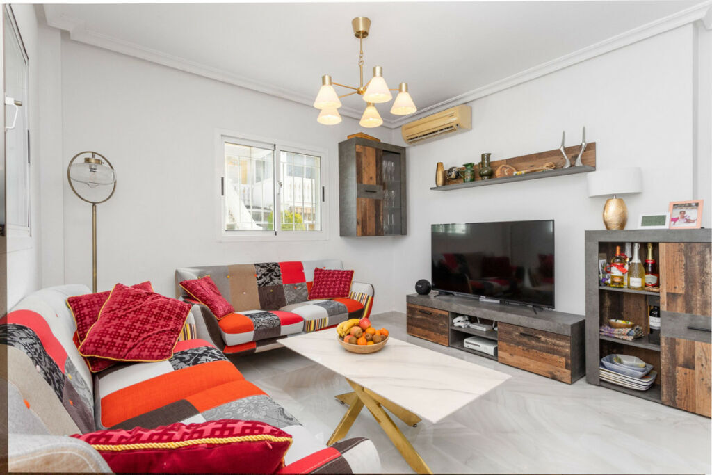 Townhouse Orihuela Costa Alicante - image 5