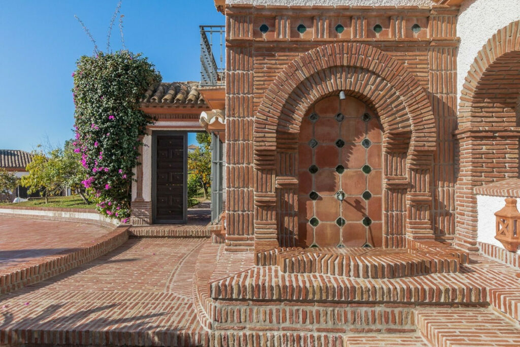 Detached Villa Costabella Málaga - image 5