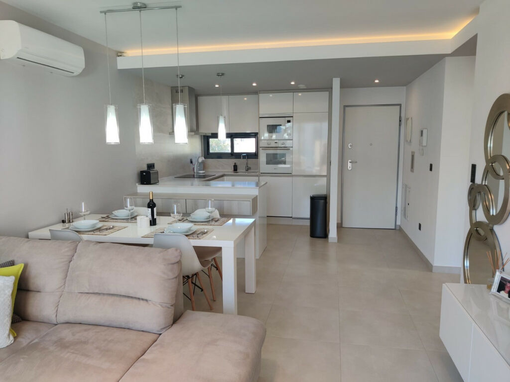Middle Floor Apartment Guardamar del Segura Alicante - image 18
