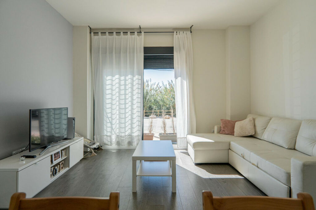 Middle Floor Apartment Benajarafe Málaga - image 5