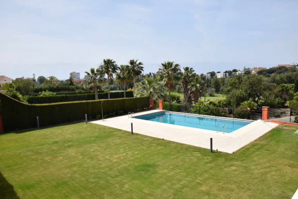 Detached Villa Santa Clara Málaga - image 6