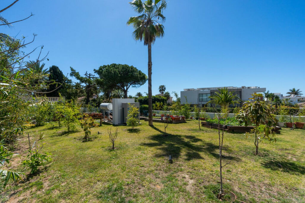 Detached Villa Marbesa Málaga - image 50