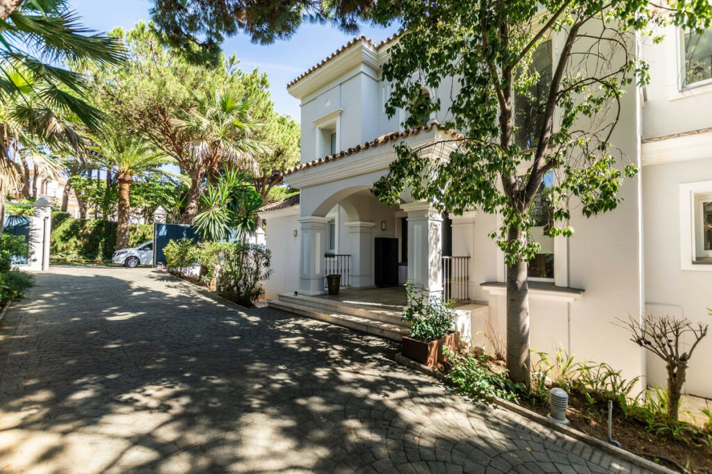 Detached Villa Hacienda Las Chapas Málaga - image 52
