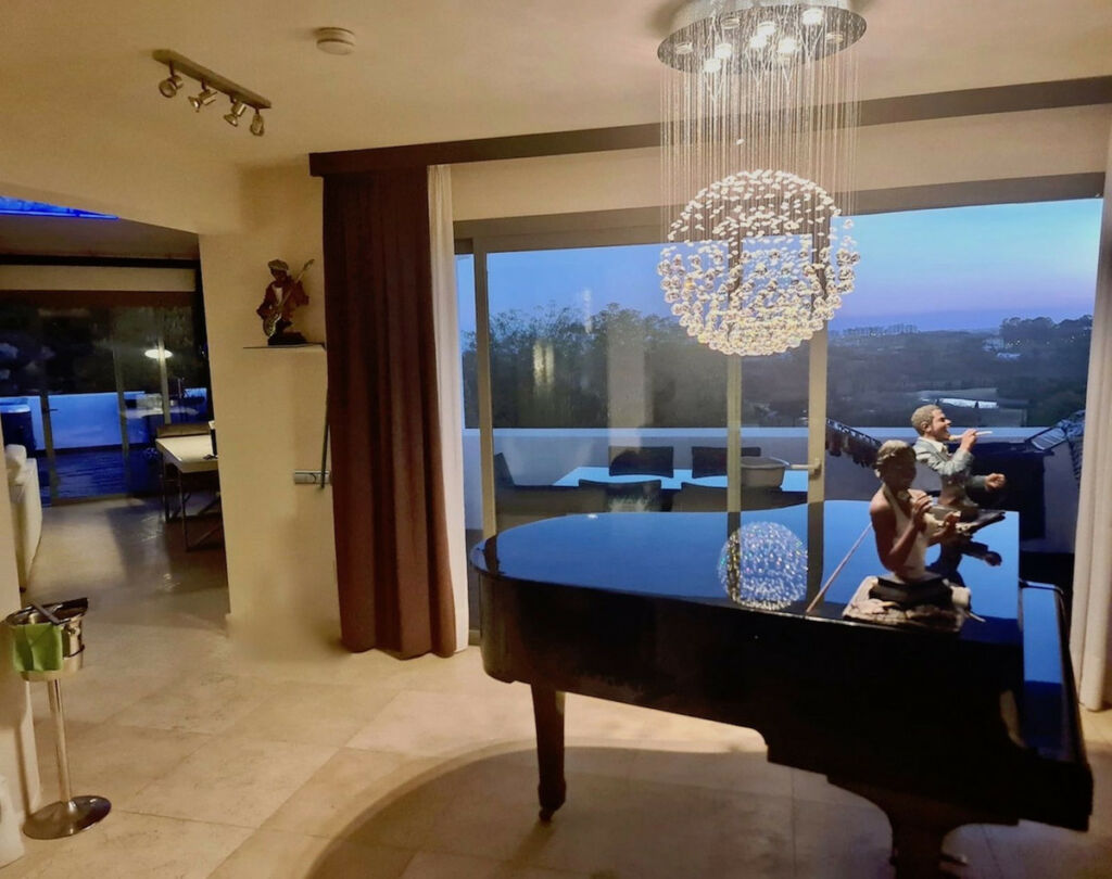 Penthouse Los Flamingos Málaga - image 6