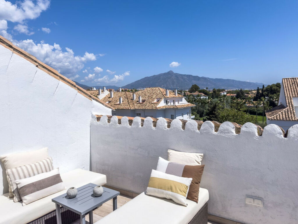 Penthouse Duplex Guadalmina Baja Málaga