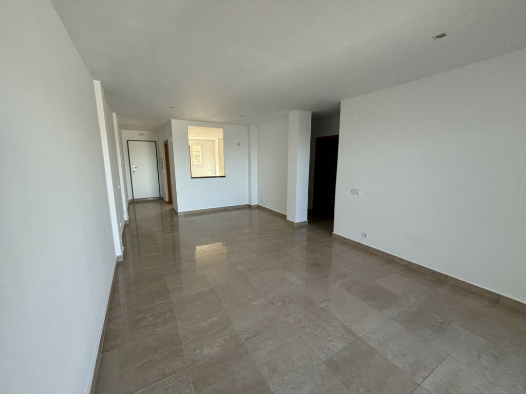 Middle Floor Apartment La Duquesa Málaga - image 6