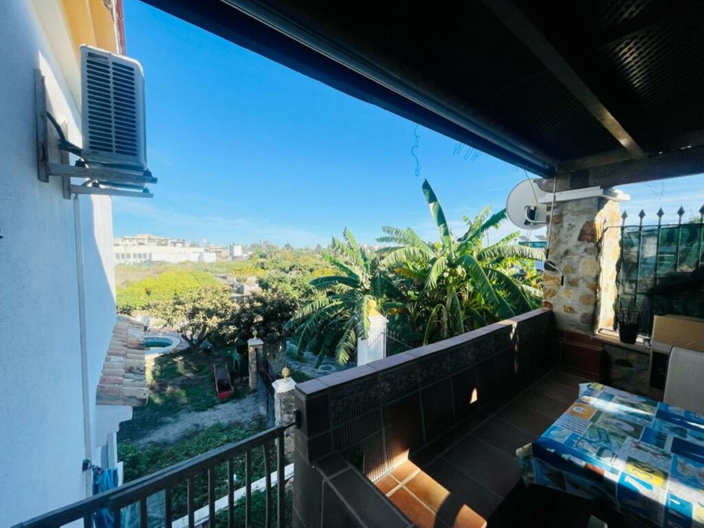 Detached Villa Cancelada Málaga - image 6
