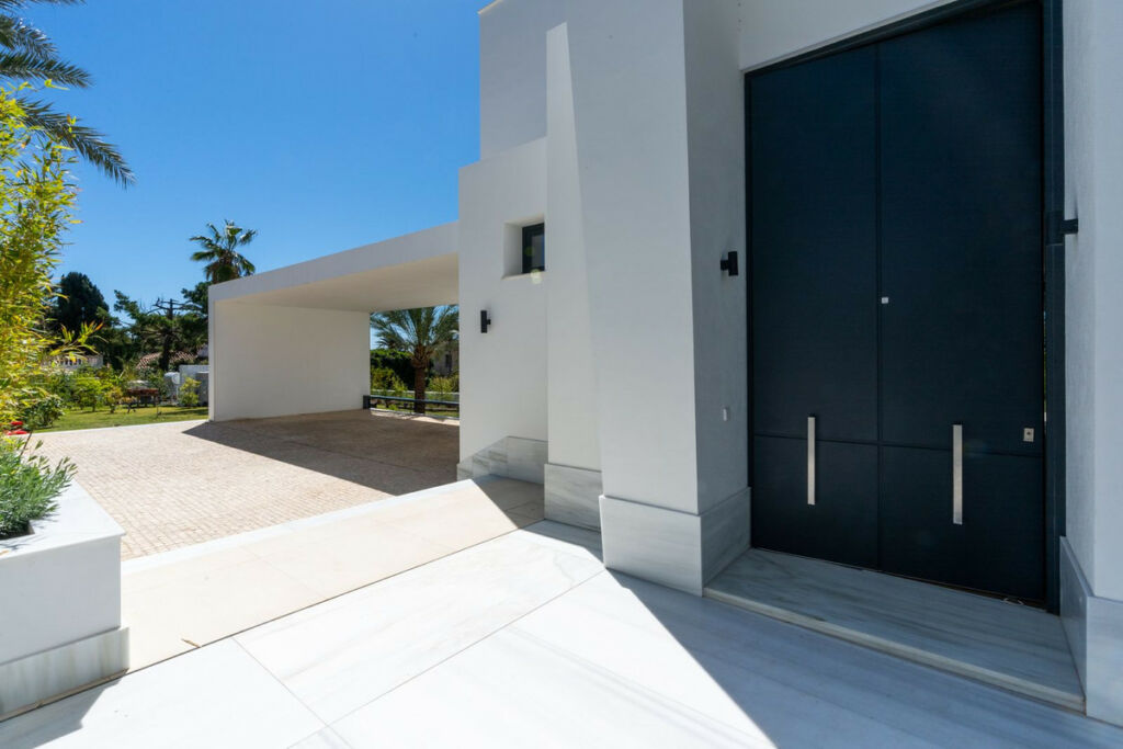 Detached Villa Marbesa Málaga - image 6
