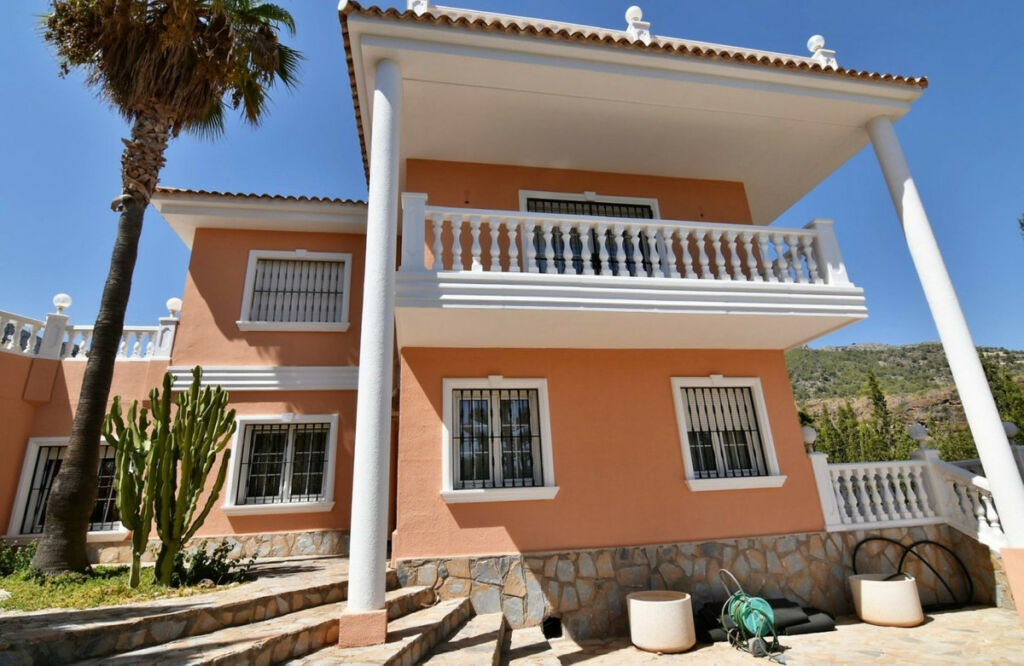 Detached Villa Calpe Alicante - image 6